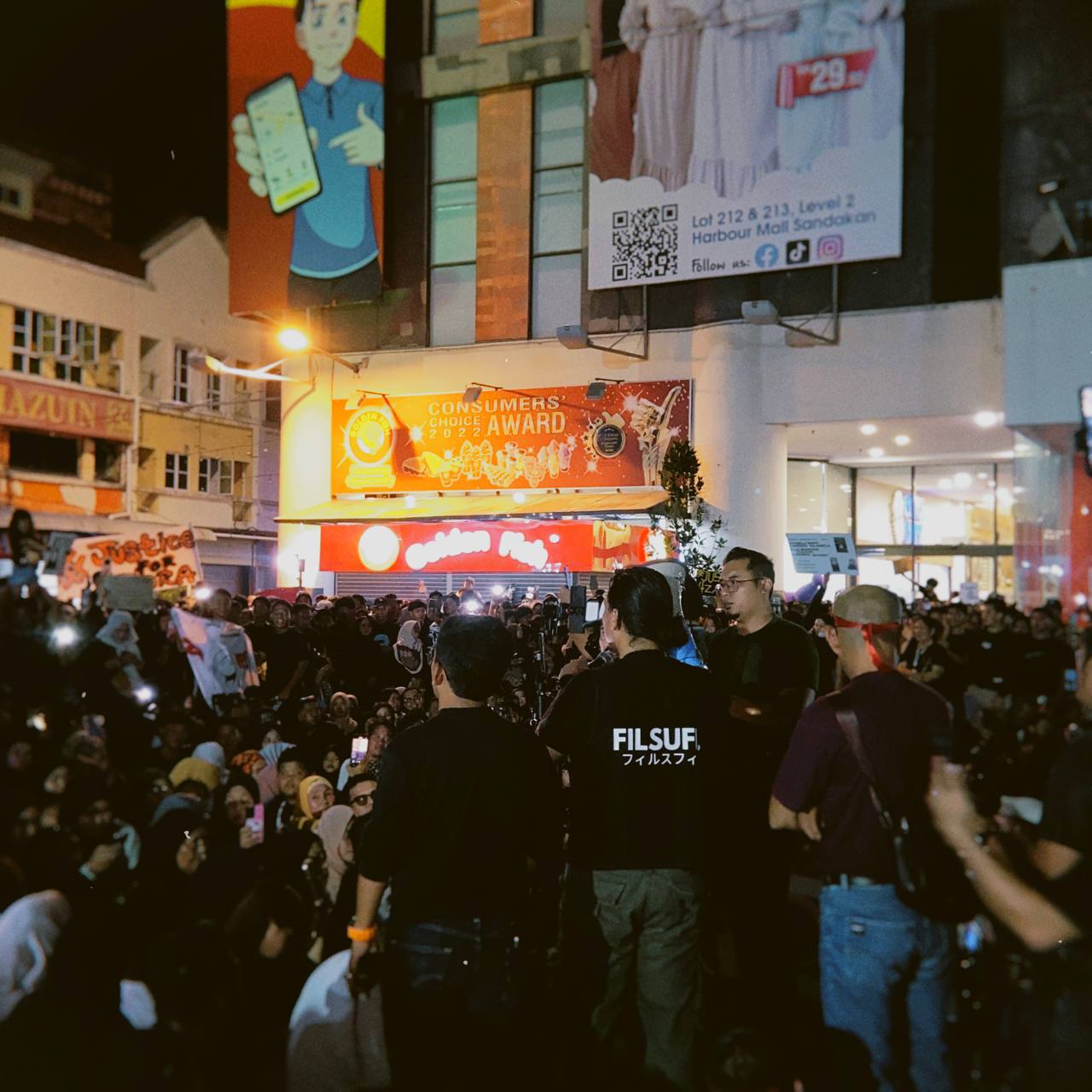 The Rise of Side Hustles: How Gen Z Is Redefining Work