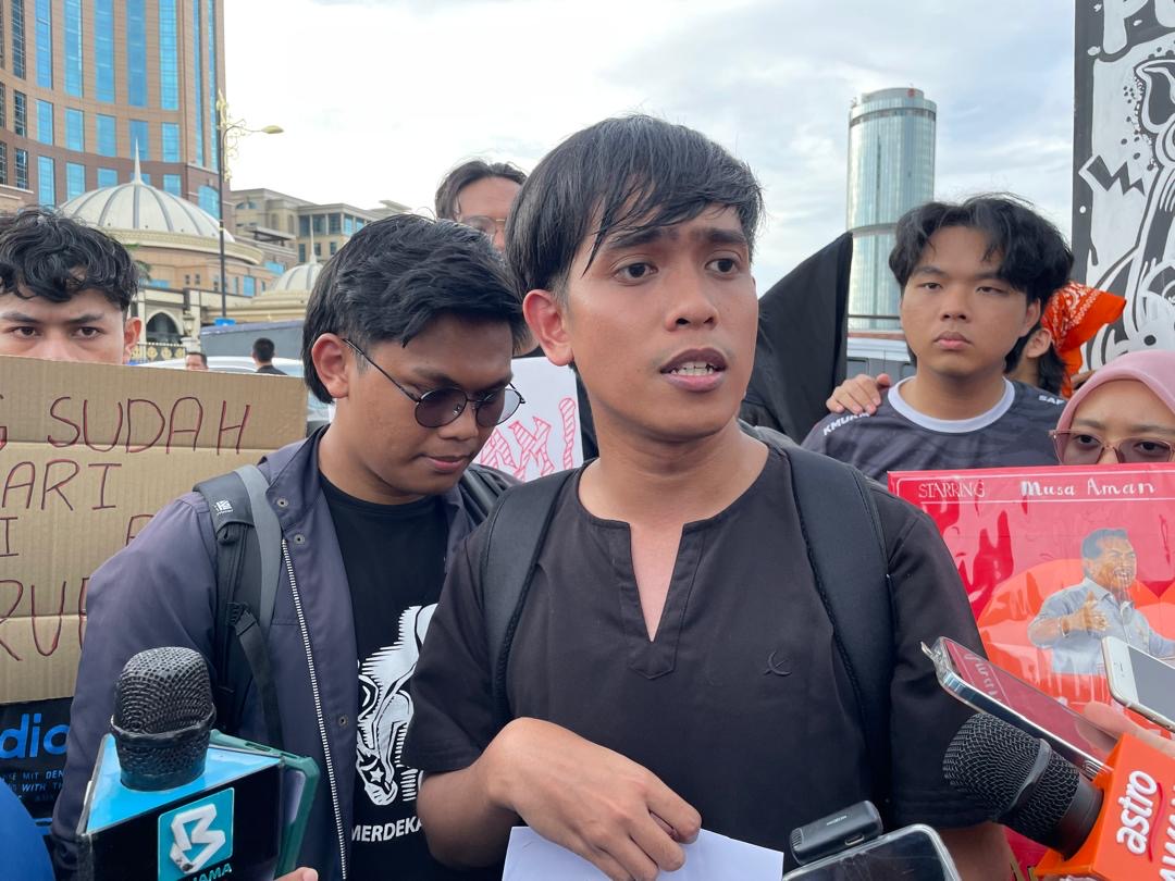 Aktivis mahasiswa kritik budaya lesu politik kampus UMS